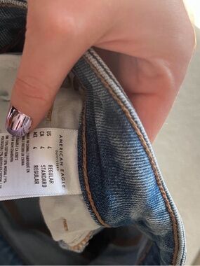 American Eagle Outfitters Women’s Light Blue High Rise Jeans
